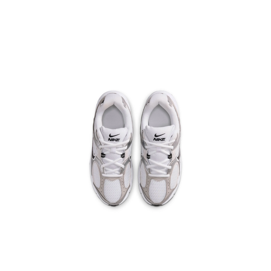 Nike V5 RNR (GS) Beyaz Unisex Sneaker 37,5